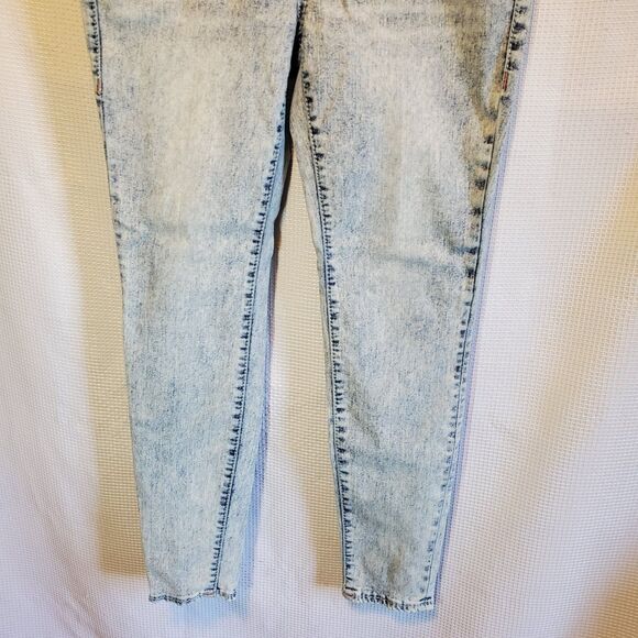 TRUE RELIGION Jennie Curvy Mid Rise Skinny Jeans Women’s Size 30 Acid Light Wash - Picture 12 of 14